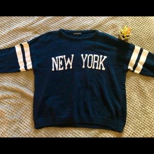 New York Brandy Melville Sweater💙